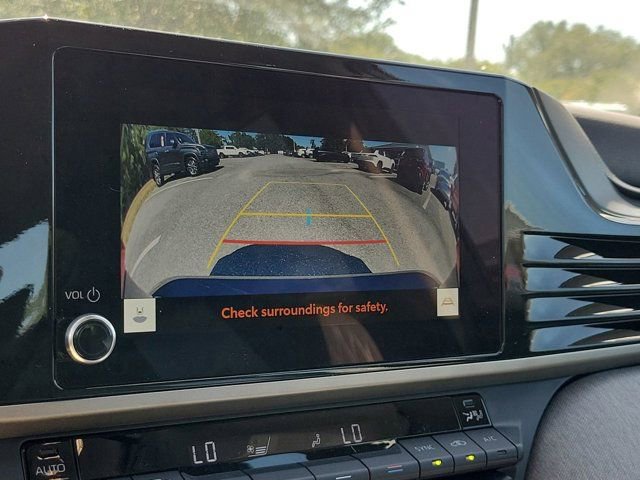 Used 2026 Toyota Camry LE FWD image 26