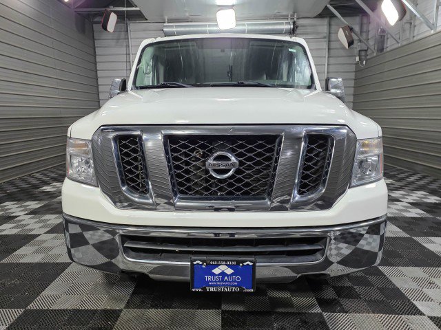 Used 2018 Nissan NV 3500 SV image 3