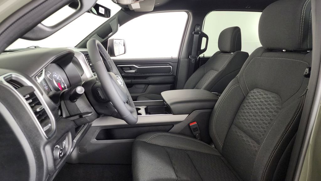 New 2026 RAM 1500 Big Horn AWD/4WD image 12