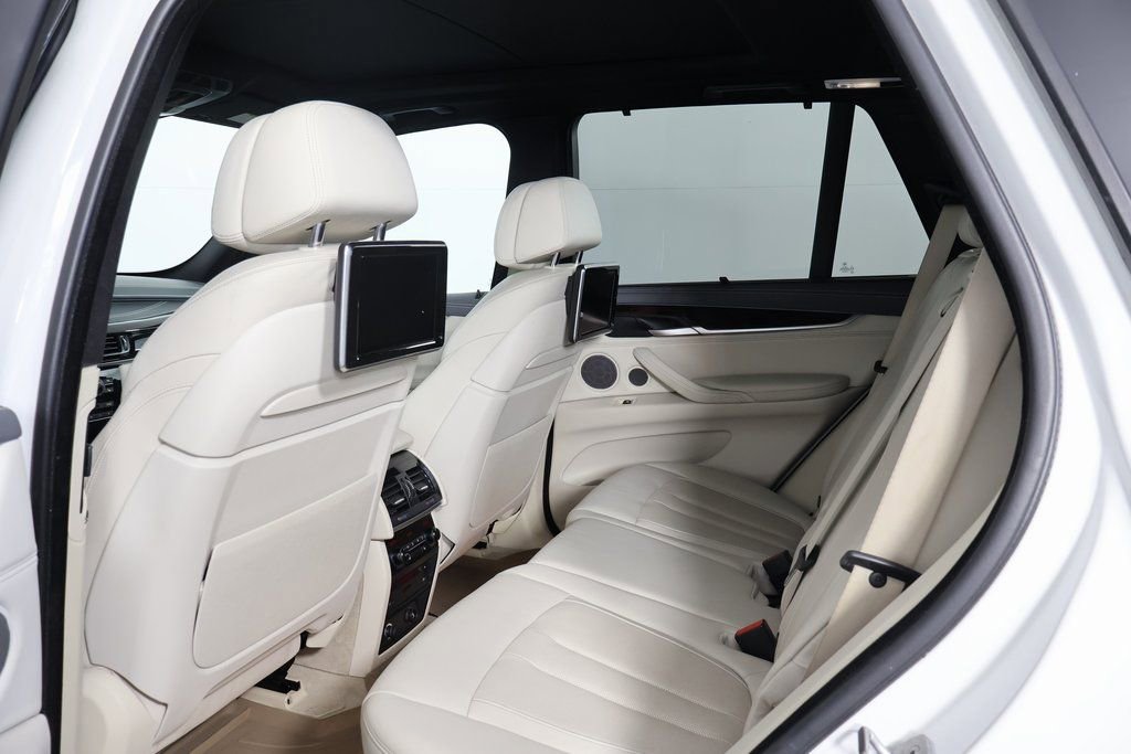 Used 2015 BMW X5 xDrive50i image 9