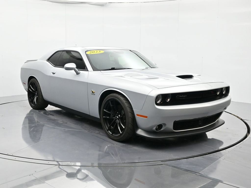 Used 2023 Dodge Challenger R/T Scat Pack image 3