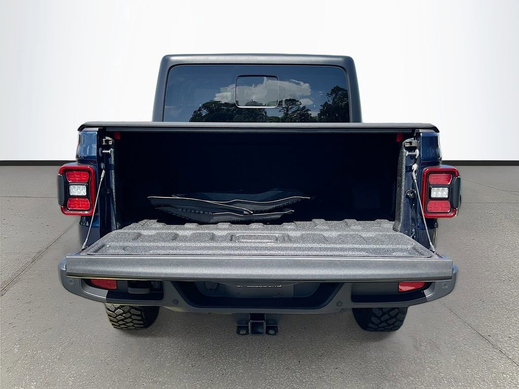 Certified 2025 Jeep Gladiator Willys image 25