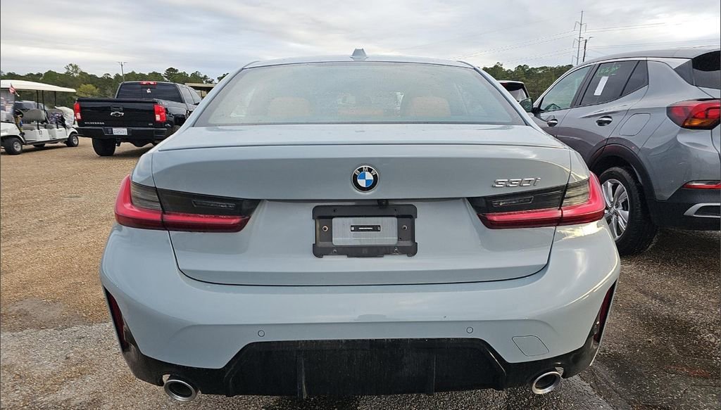 Used 2026 BMW 330i Sedan image 7