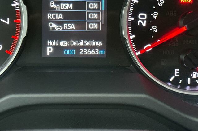 Used 2022 Toyota RAV4 XLE image 35