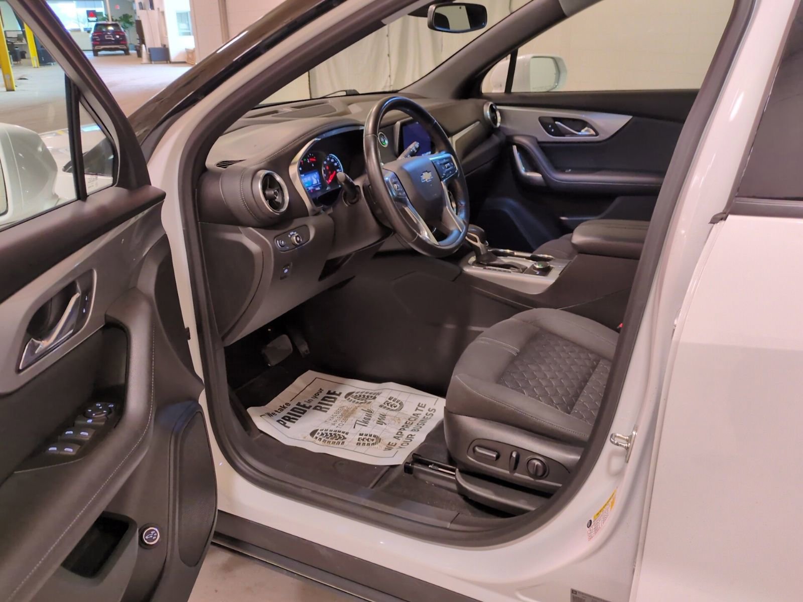 Used 2020 Chevrolet Blazer LT image 17