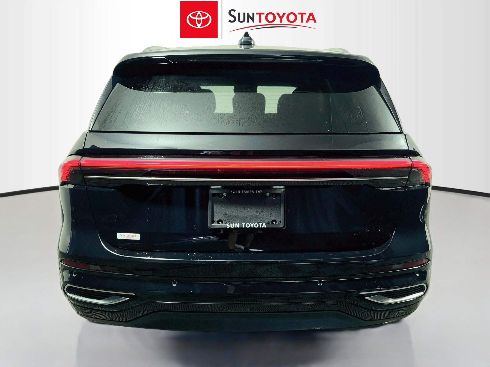 Used 2024 Lincoln Nautilus Black Label AWD/4WD image 5
