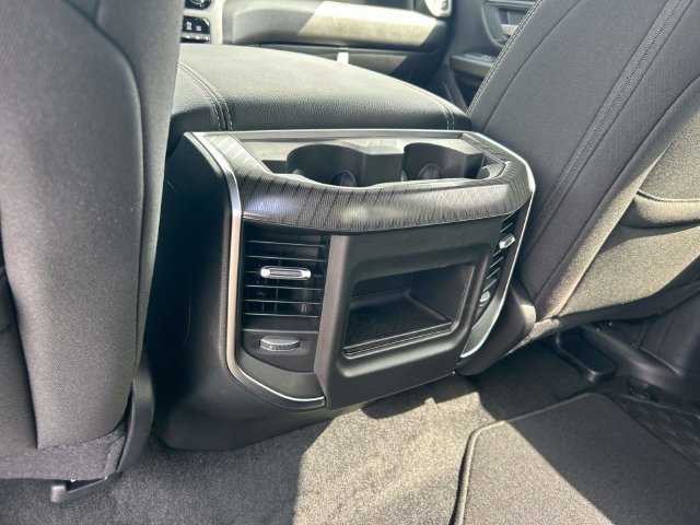 New 2027 RAM 1500 Express AWD/4WD image 17