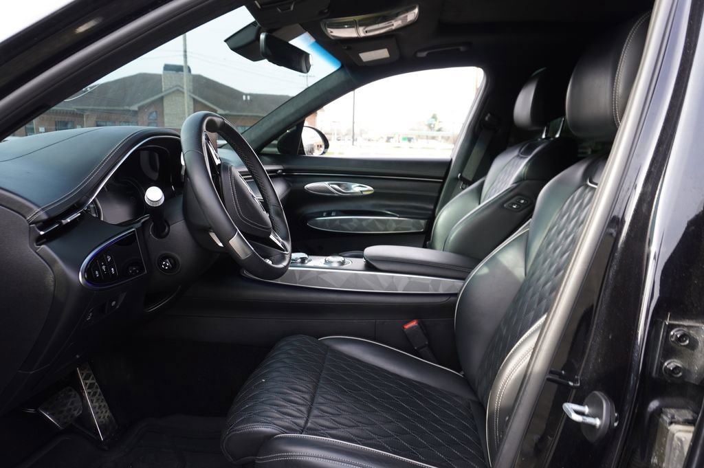 Used 2022 Genesis GV70 3.5T Sport w/ Sport Advanced Package image 2