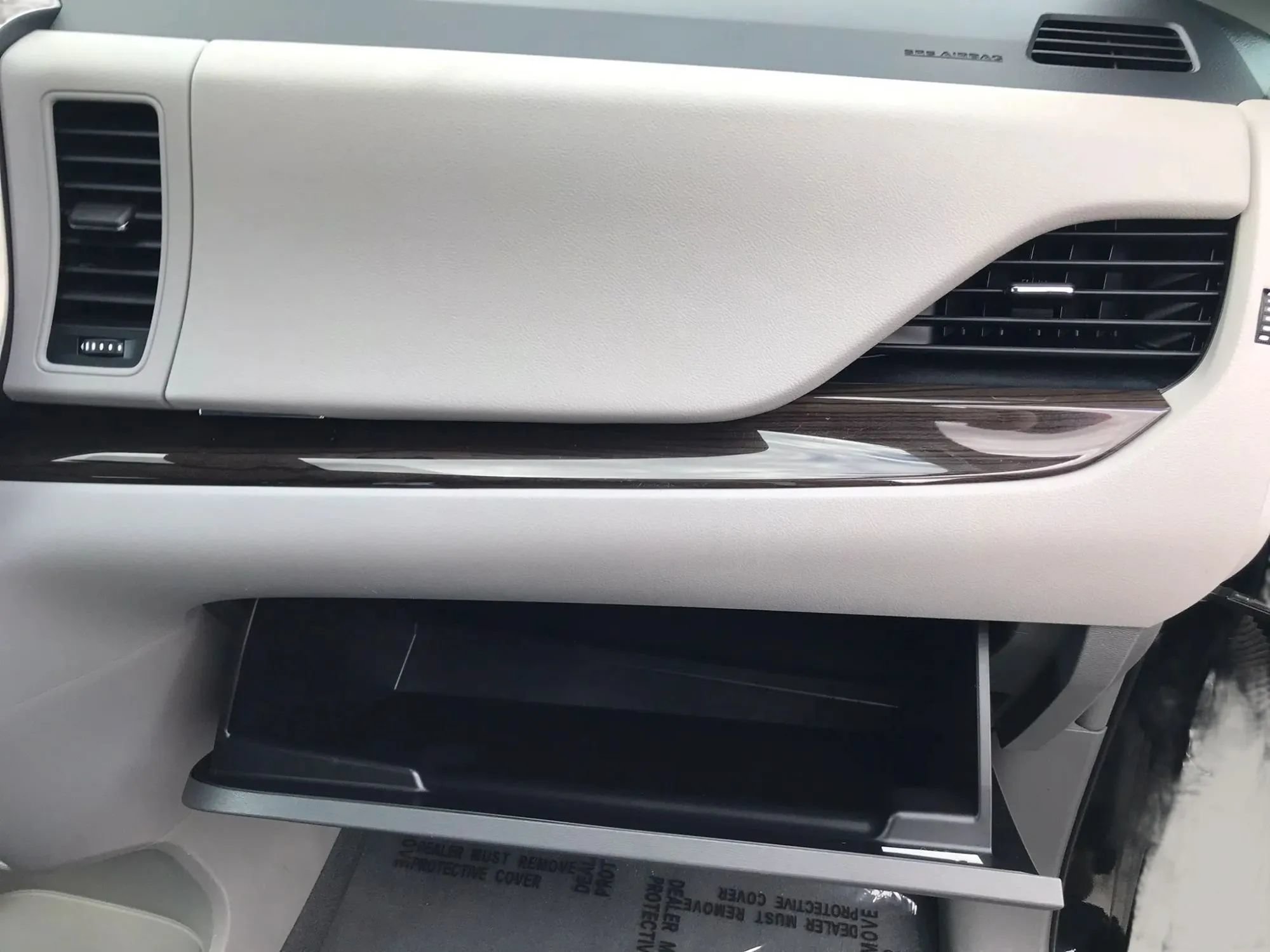 Used 2019 Toyota Sienna XLE AWD/4WD image 49