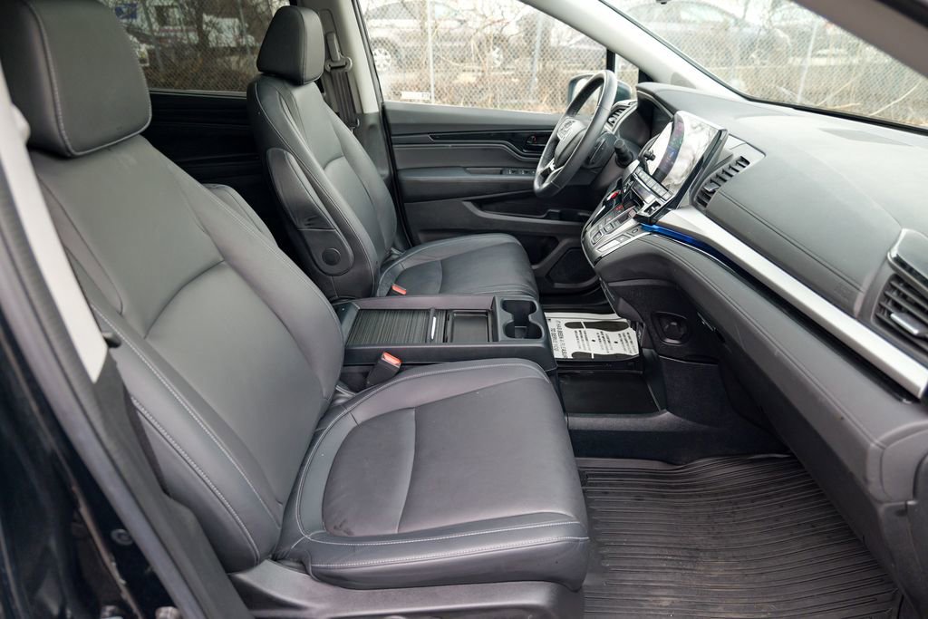 Used 2023 Honda Odyssey Touring image 37