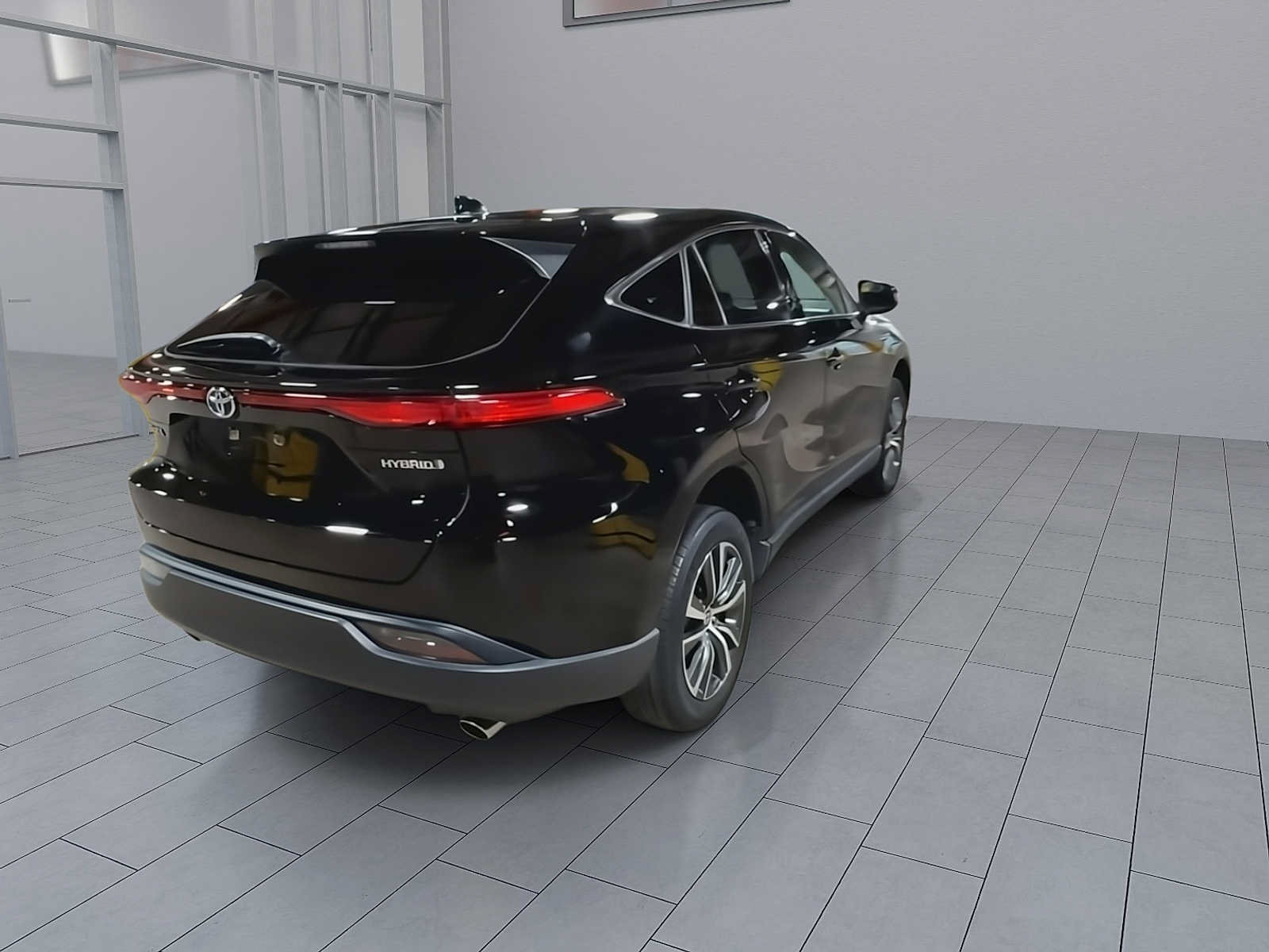Used 2021 Toyota Venza LE AWD/4WD image 8