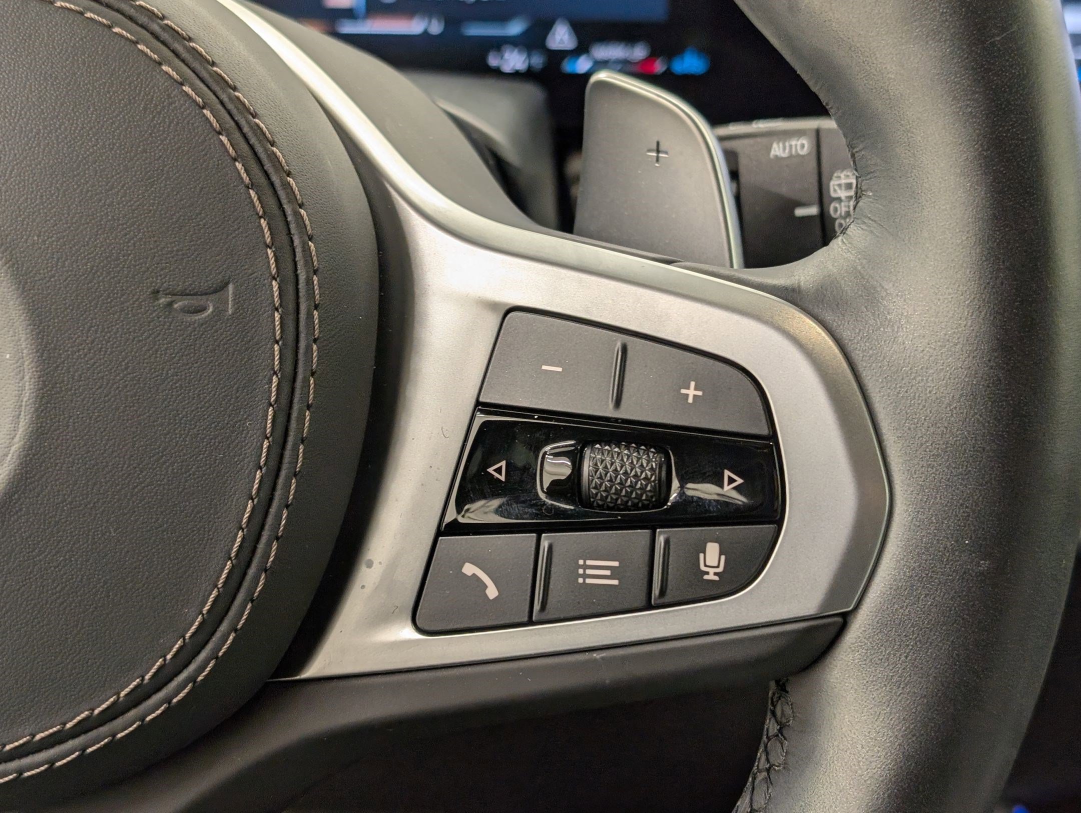 Certified 2025 BMW X5 xDrive40i w/ M Sport Package image 22