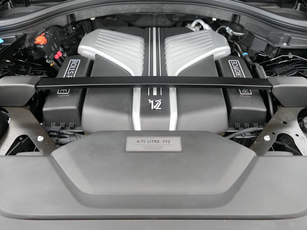 Used 2022 Rolls-Royce Cullinan image 36