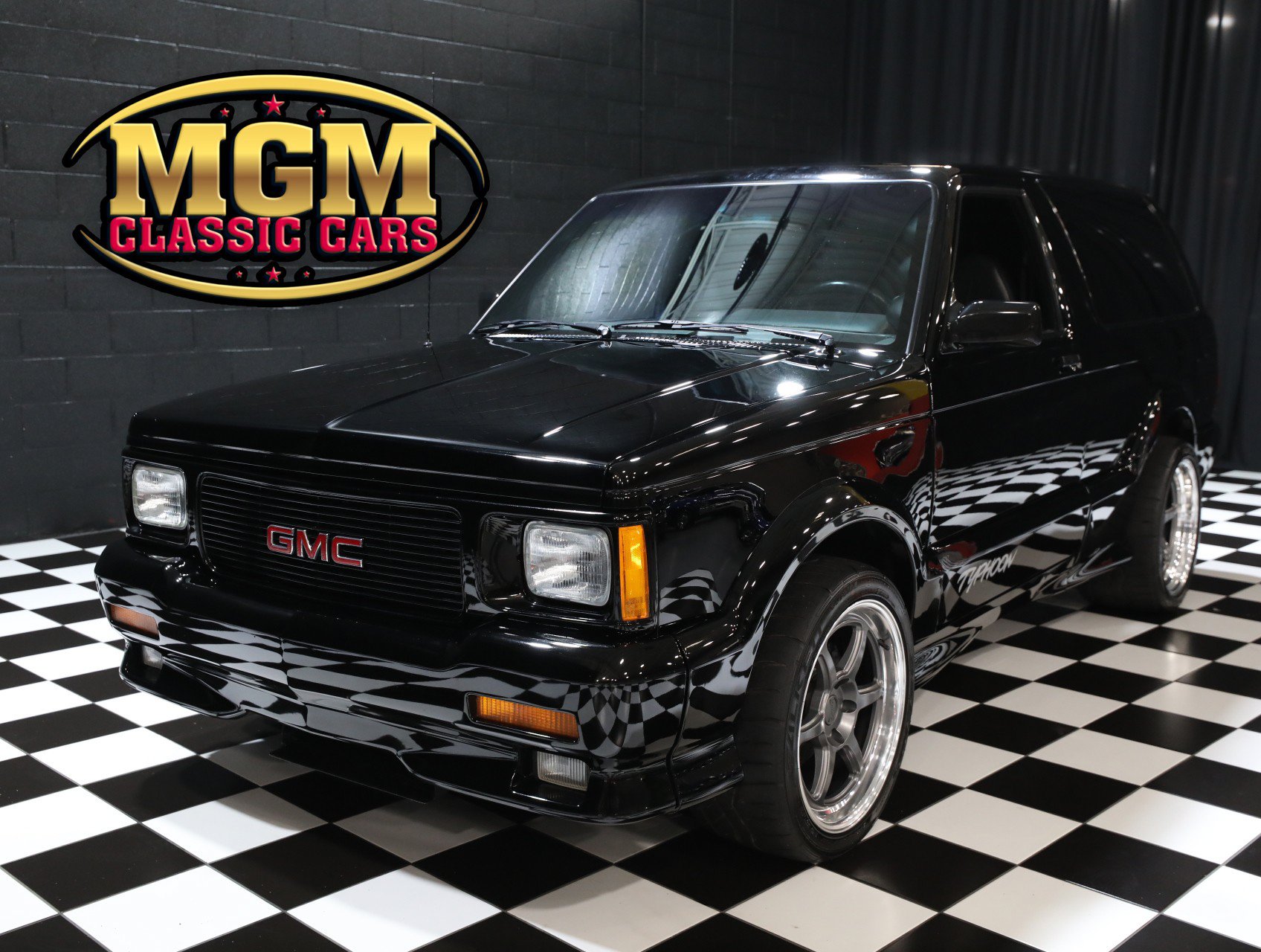 Used 1993 GMC Typhoon AWD/4WD image 1