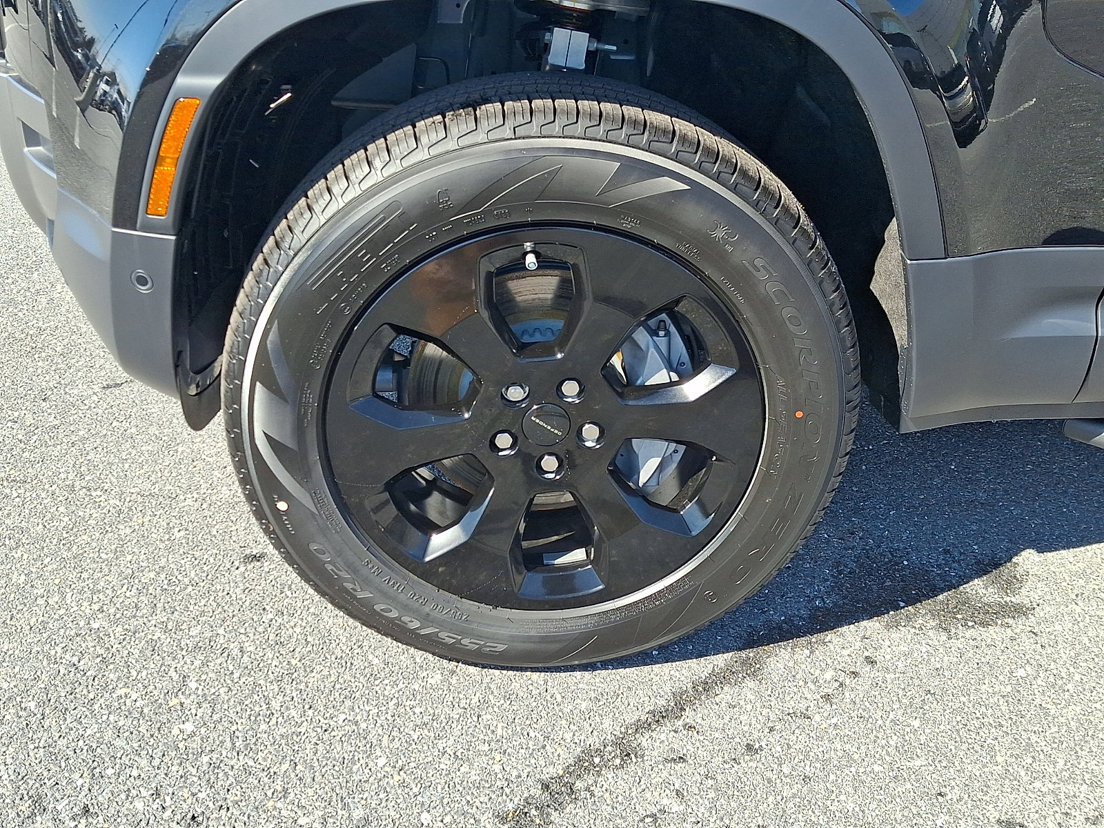 New 2026 Land Rover Defender 110 S image 7