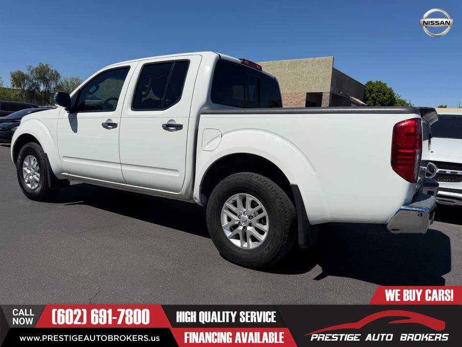 Used 2015 Nissan Frontier SV w/ SV Value Truck Package AWD/4WD image 6