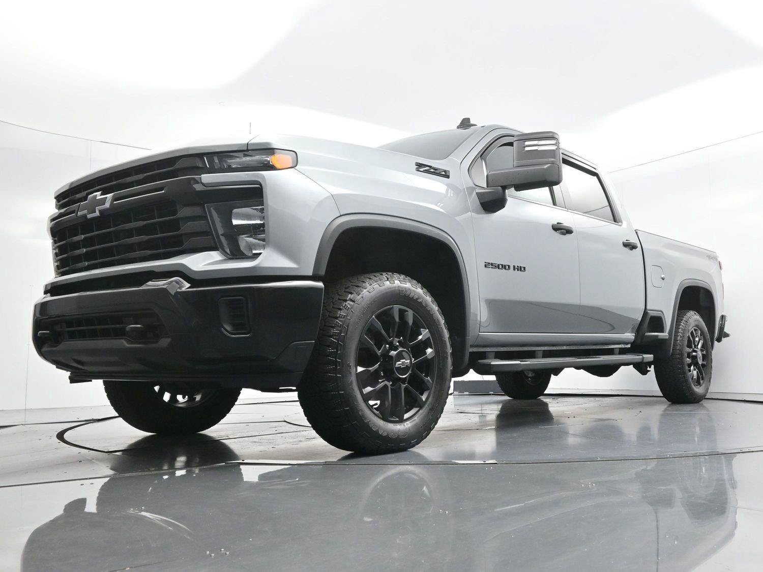 Used 2025 Chevrolet Silverado 2500 Custom w/ Custom Convenience Package AWD/4WD image 44