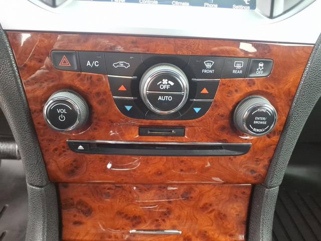 Used 2014 Chrysler 300 image 18