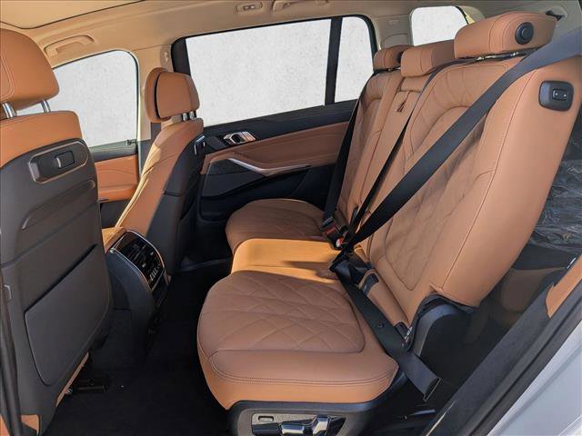 New 2026 BMW X7 xDrive40i image 16