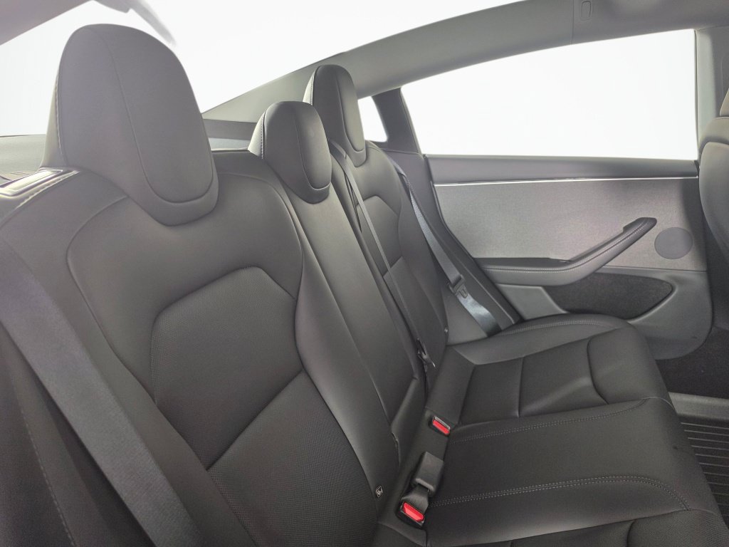 Used 2025 Tesla Model 3 Long Range RWD image 31
