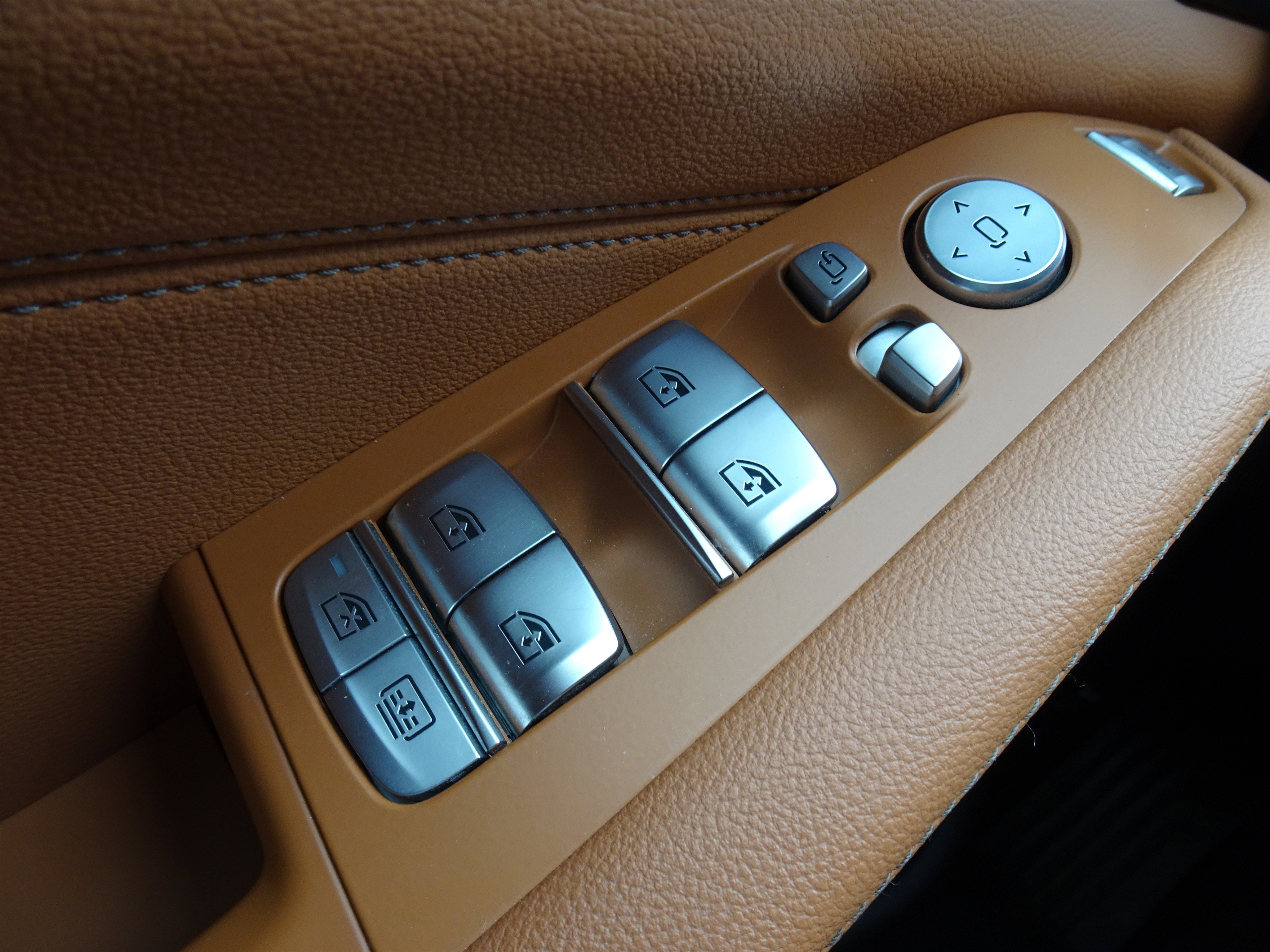 Used 2022 BMW X7 xDrive40i w/ Premium Package image 23