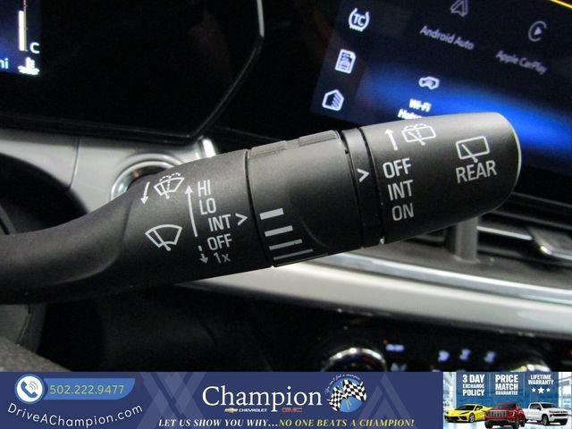 Used 2025 Chevrolet Trax LT FWD image 20