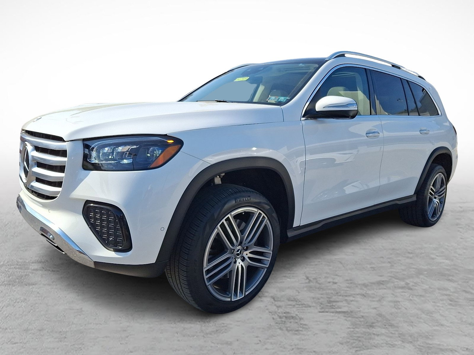 Used 2024 Mercedes-Benz GLS 450 4MATIC image 3