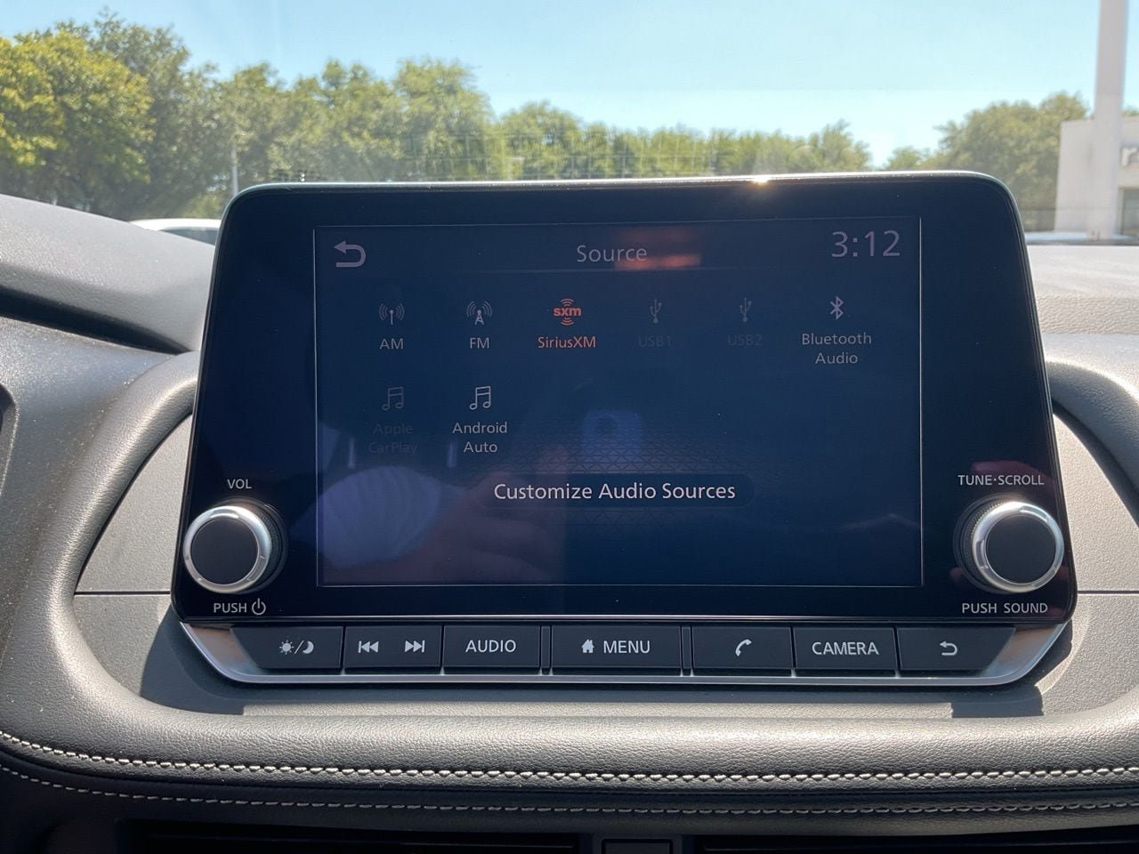 Used 2025 Nissan Rogue SV FWD image 28
