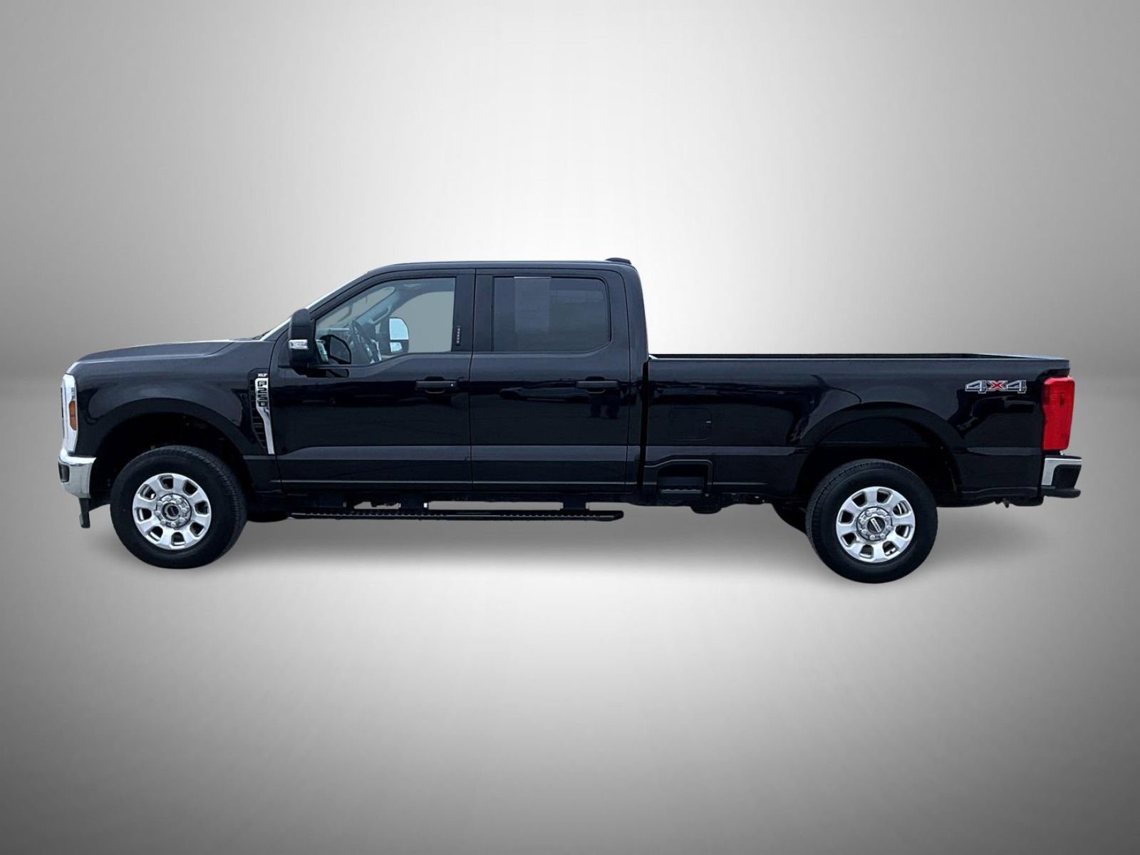 Used 2024 Ford F250 XLT image 8