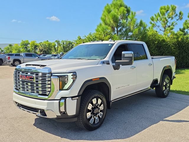 Certified 2024 GMC Sierra 2500 Denali w/ Technology Package AWD/4WD image 2