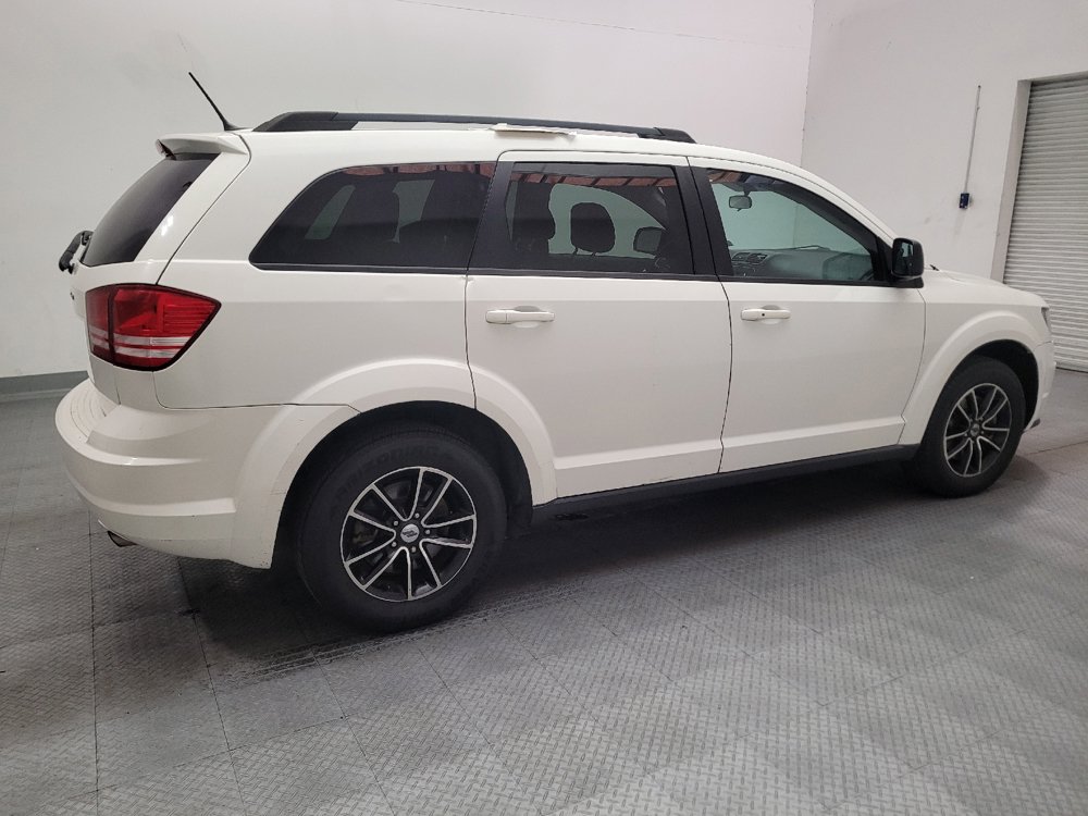Used 2018 Dodge Journey SE w/ Connectivity Group FWD image 10