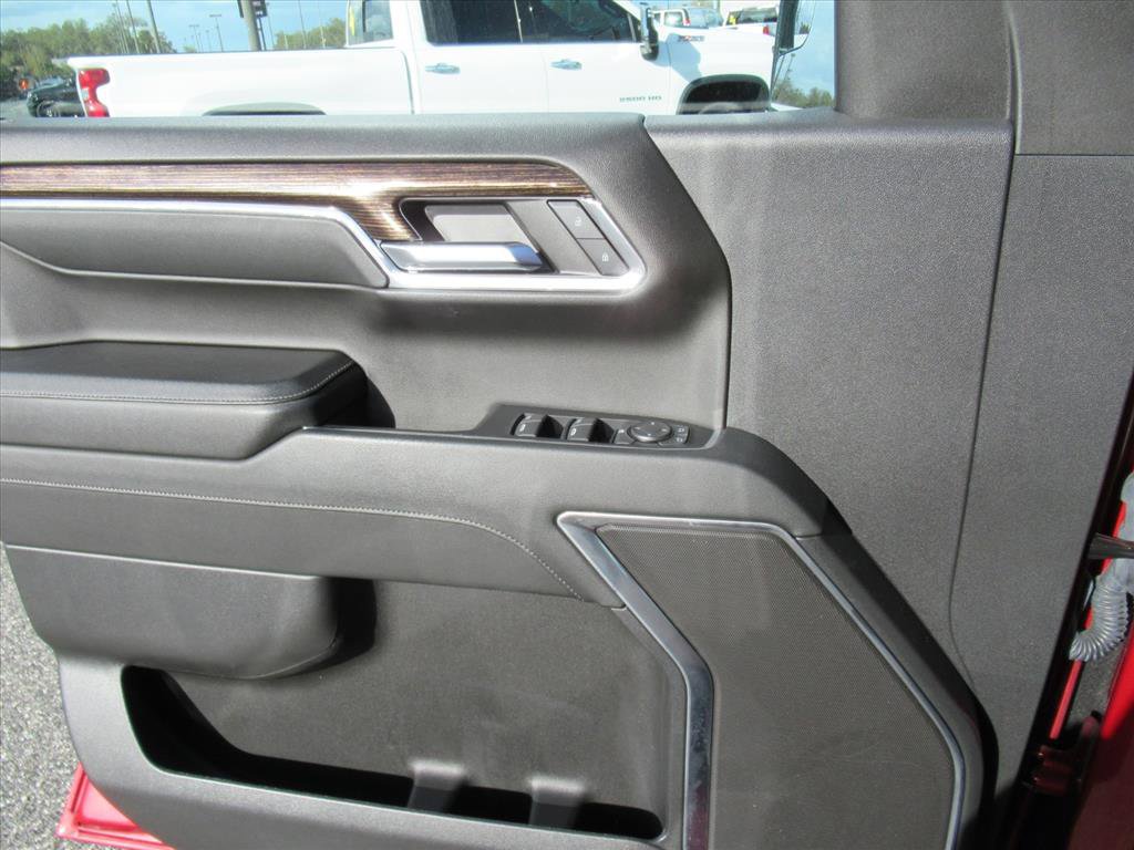 Used 2024 GMC Sierra 1500 Elevation image 16