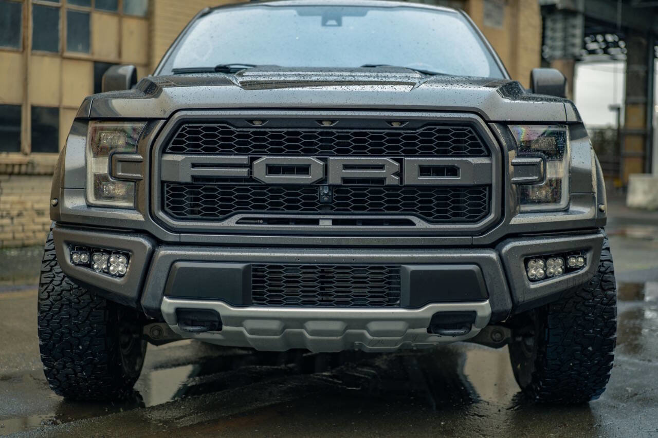 Used 2017 Ford F150 Raptor w/ Equipment Group 802A Luxury image 20