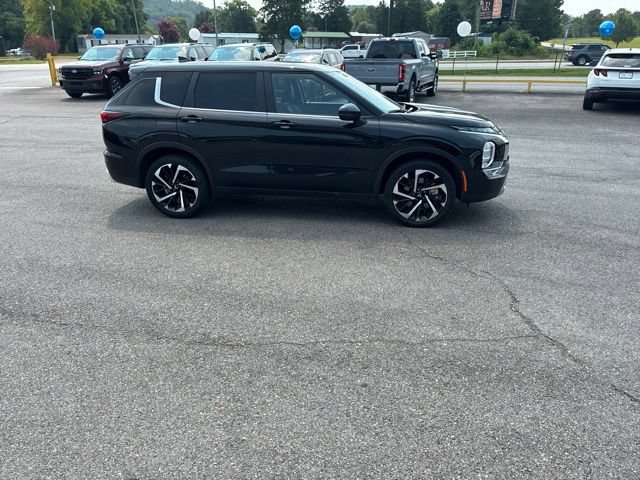 Used 2024 Mitsubishi Outlander SE AWD/4WD image 49