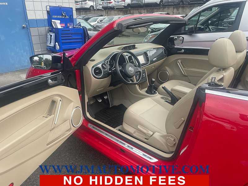 Used 2014 Volkswagen Beetle R-Line FWD image 2