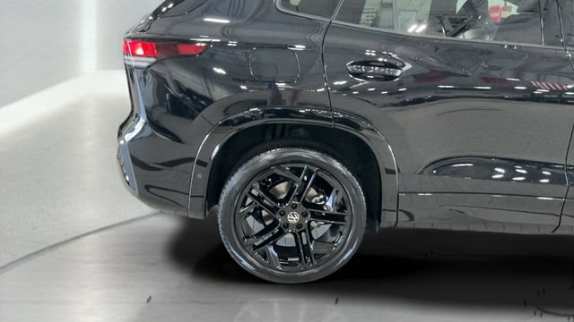 New 2026 Volkswagen Tiguan SE R-Line AWD/4WD image 25