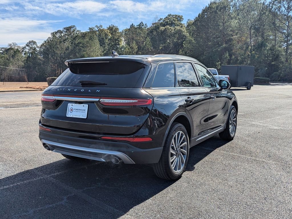 Used 2024 Lincoln Corsair Reserve image 6