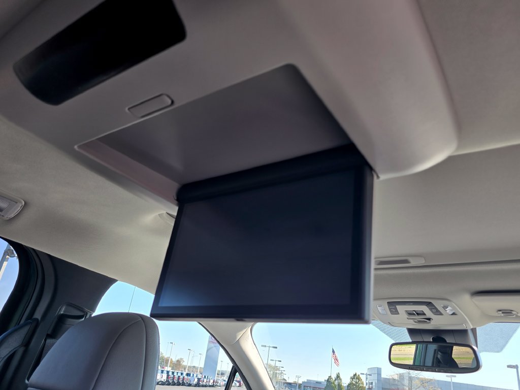 New 2026 Toyota Sienna XLE FWD image 9