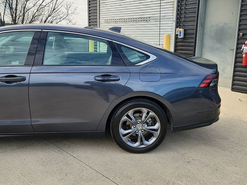 Used 2023 Honda Accord EX image 7