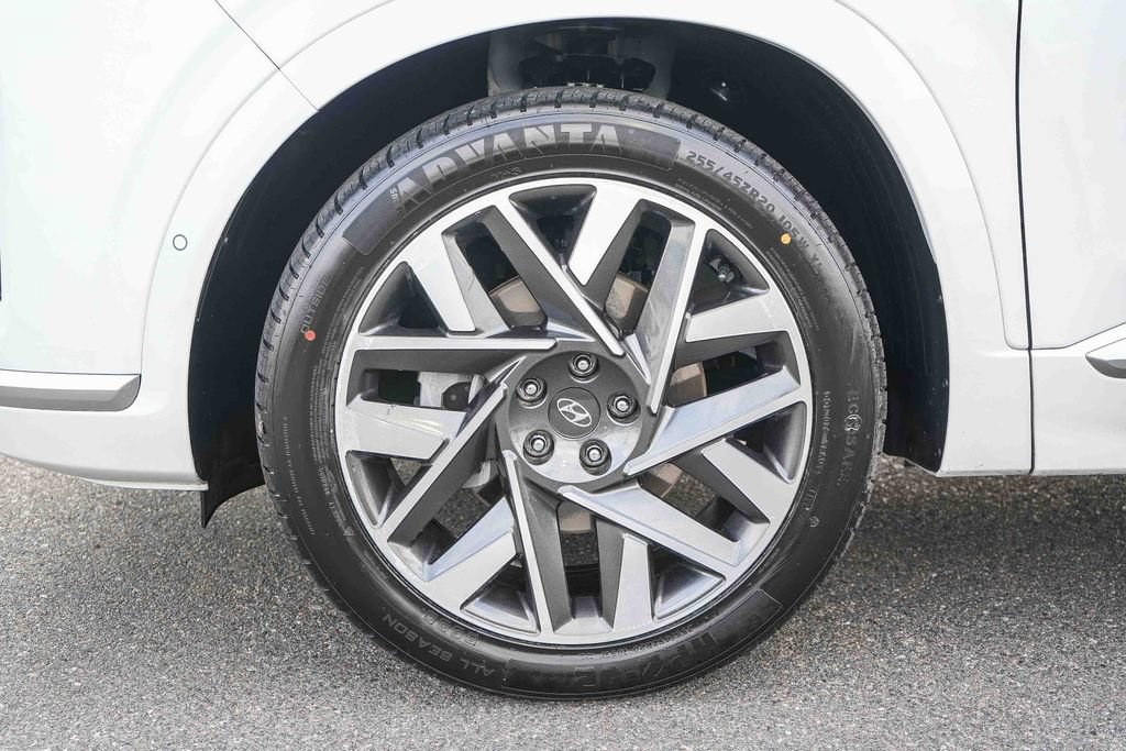 Used 2023 Hyundai Santa Fe Calligraphy FWD image 13