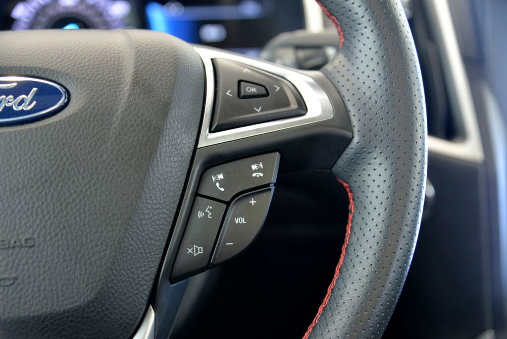 Used 2021 Ford Edge ST-Line AWD/4WD image 23