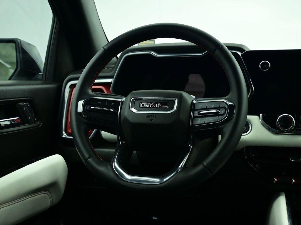 Used 2024 GMC Canyon AT4X image 8