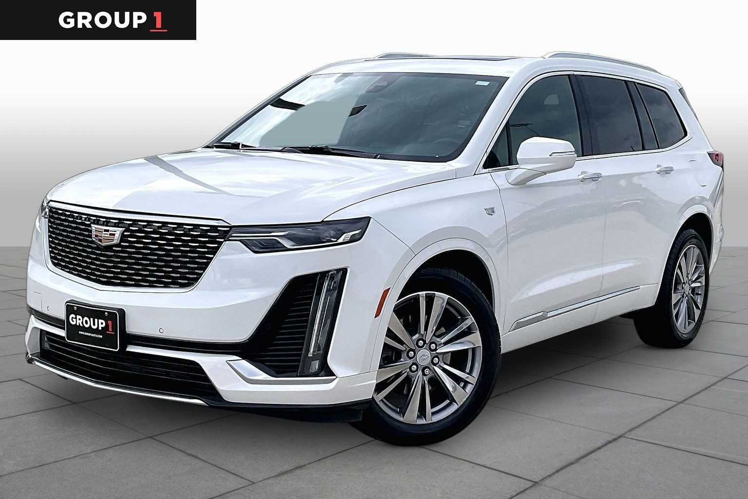 Certified 2025 Cadillac XT6 Premium Luxury FWD image 1