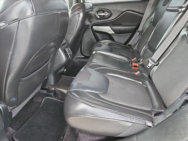 Used 2018 Jeep Cherokee Latitude Plus image 18