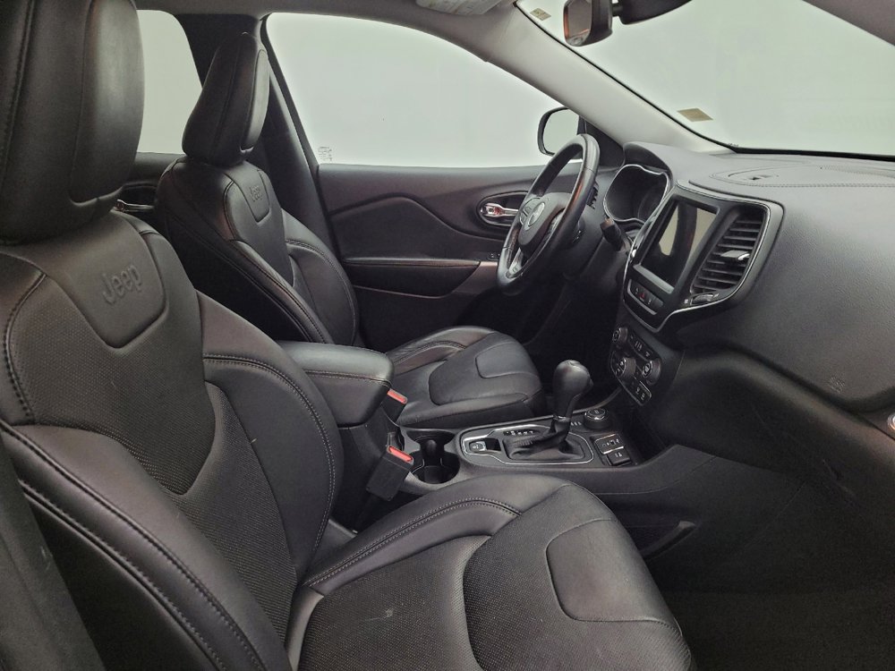 Used 2021 Jeep Cherokee Latitude Lux w/ Comfort/Convenience Group image 21