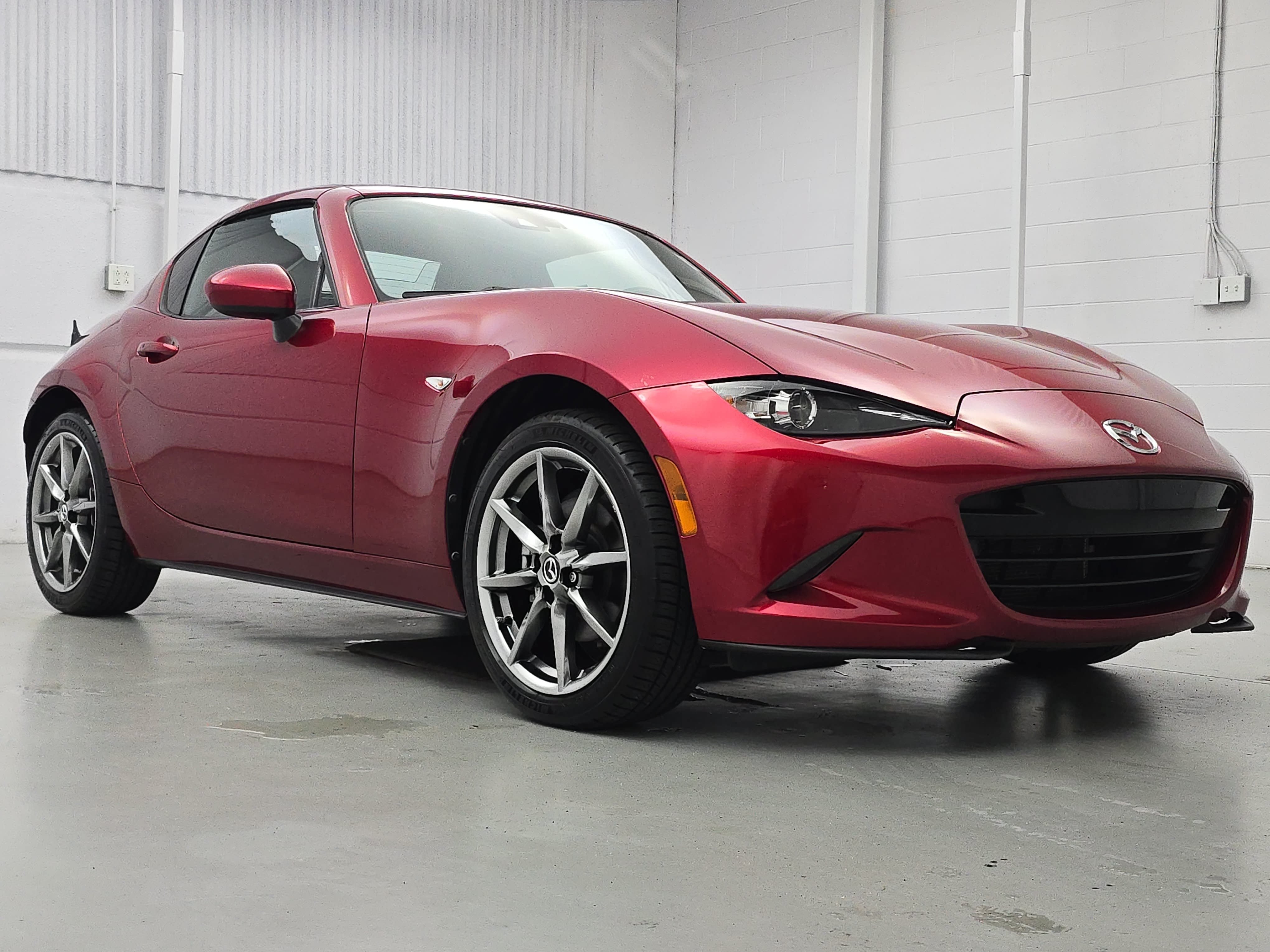 Used 2023 MAZDA MX-5 Miata Grand Touring RWD image 9