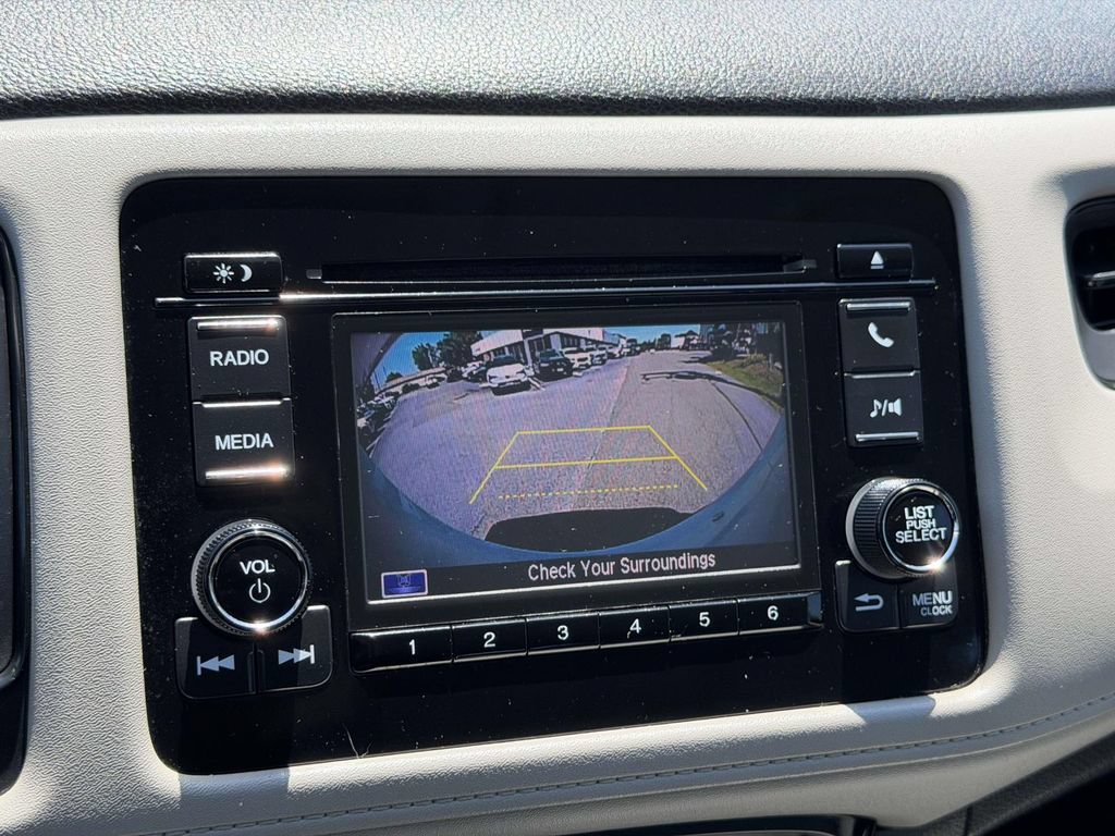 Used 2020 Honda HR-V LX image 4