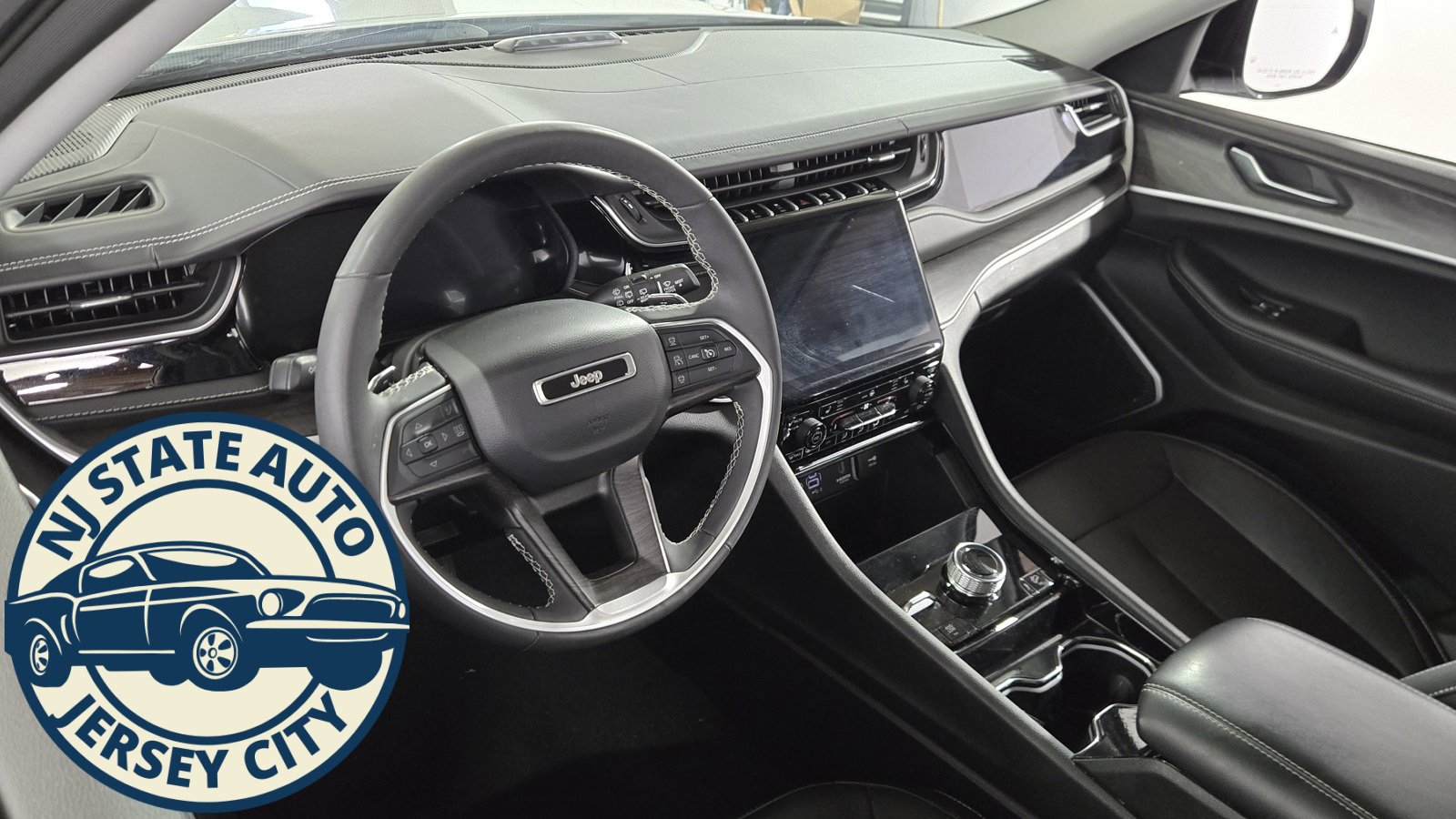 Used 2022 Jeep Grand Cherokee Limited 4xe image 10