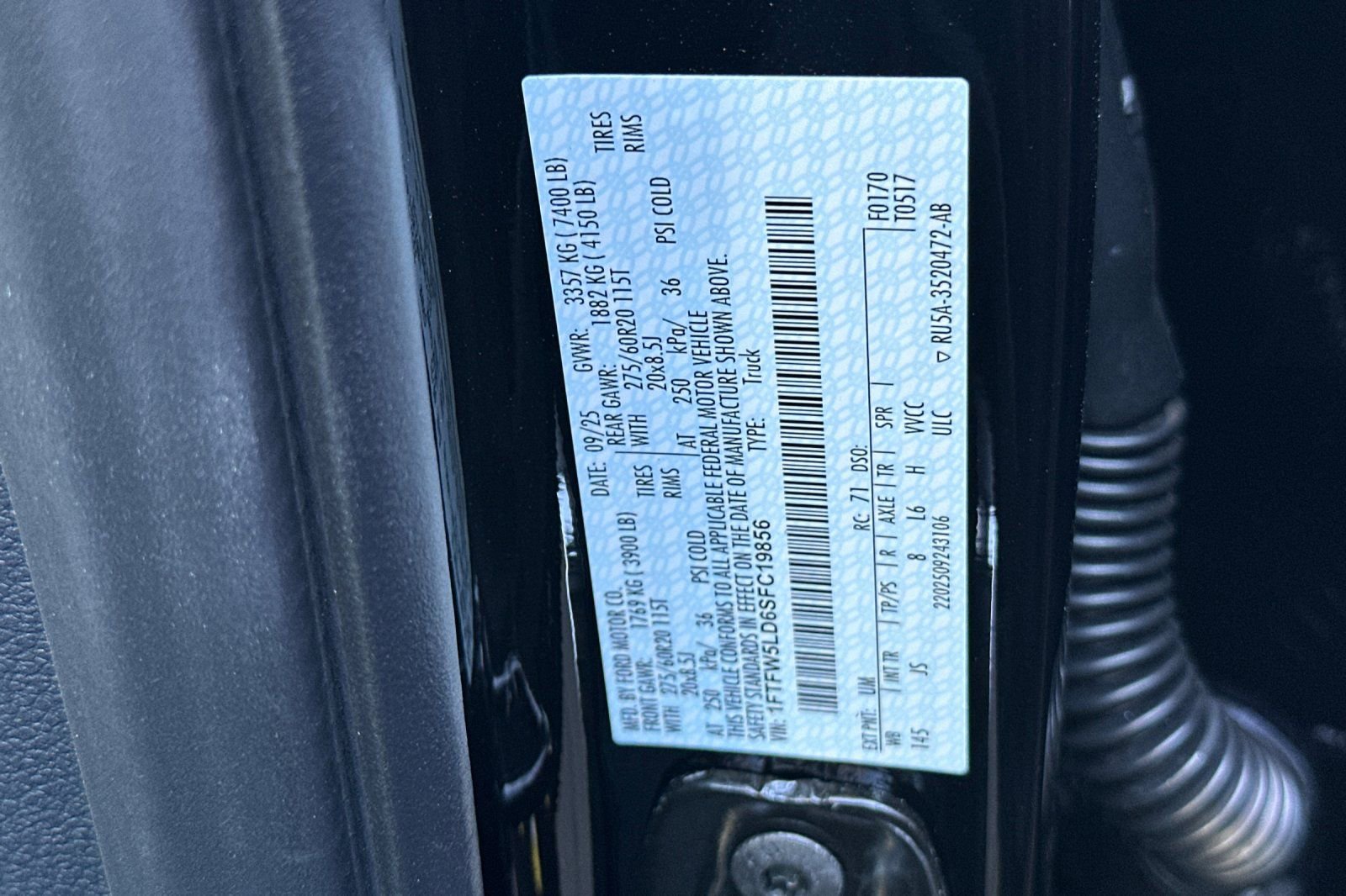 New 2025 Ford F150 Lariat w/ Equipment Group 502A High image 29