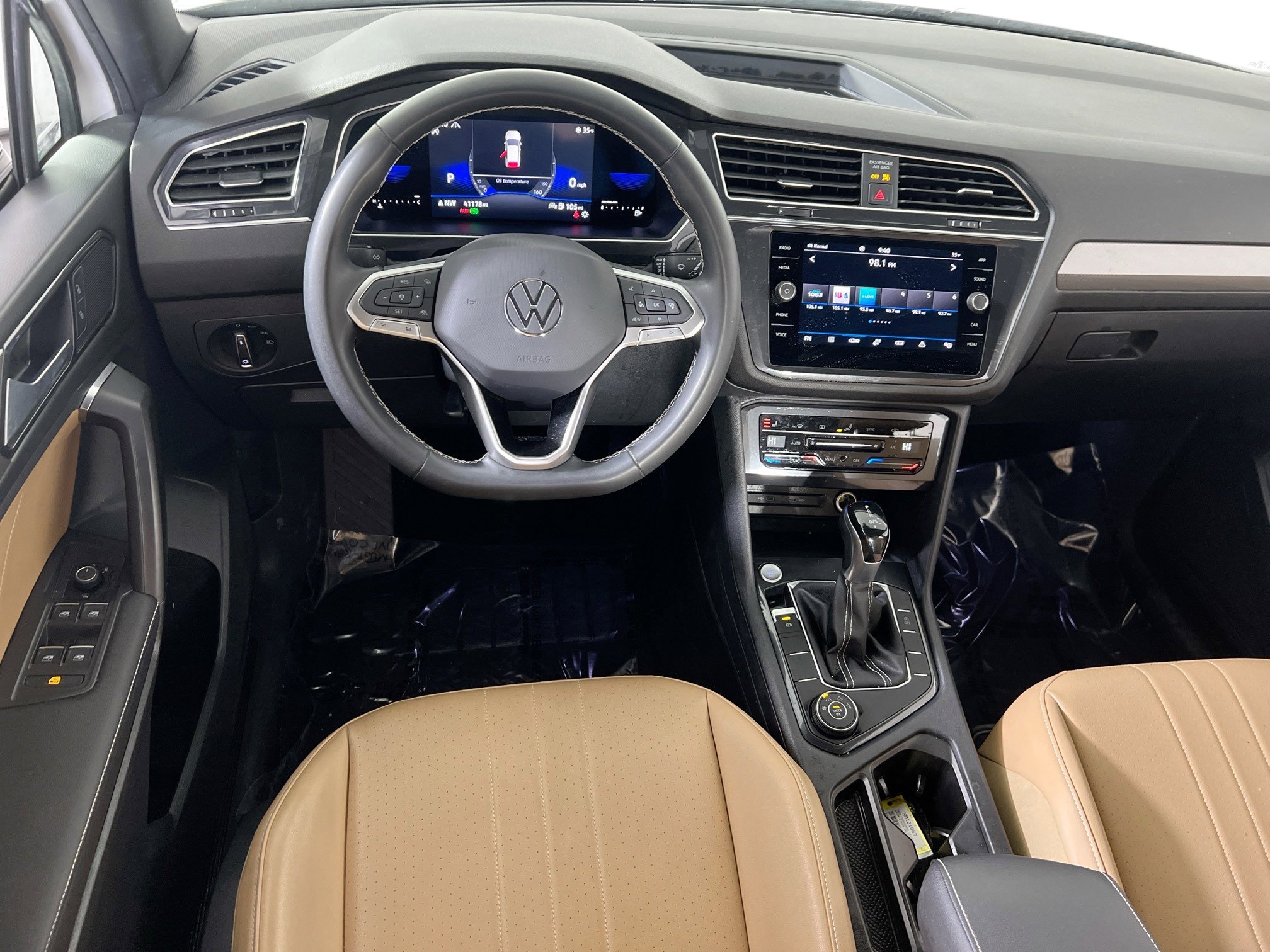 Used 2022 Volkswagen Tiguan SE AWD/4WD image 21